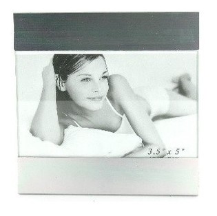 &Kappa;&Omicron;&Rho;&Nu;&Iota;&Zeta;&Alpha; &Phi;&Omega;&Tau;&Omicron;&Gamma;&Rho;&Alpha;&Phi;&Iota;&Alpha;&Sigma; ALUMINIUM LOOK 13x9 &epsilon;&kappa;. (5 &tau;&mu;&chi;.)