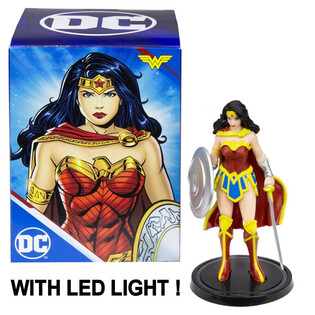 DC COMICS - &Phi;&Iota;&Gamma;&Omicron;&Upsilon;&Rho;&Alpha; LED WONDER WOMAN - 11 CM (36 &tau;&mu;&chi;.)